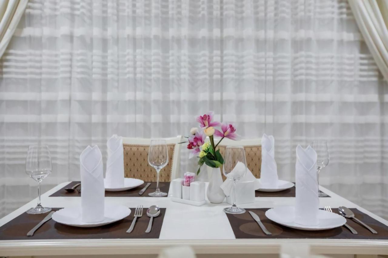 Hilal Hotel Tashkent Esterno foto