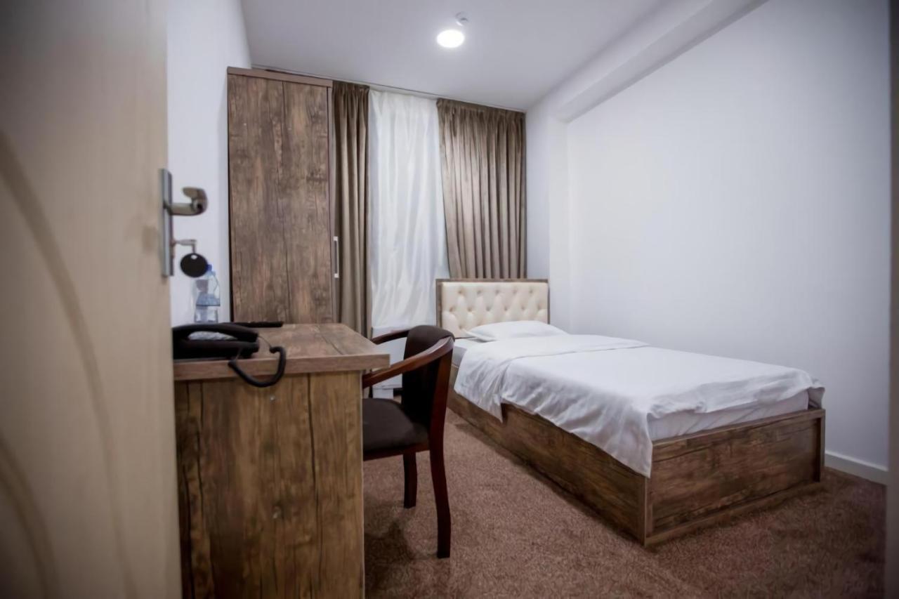 Hilal Hotel Tashkent Esterno foto