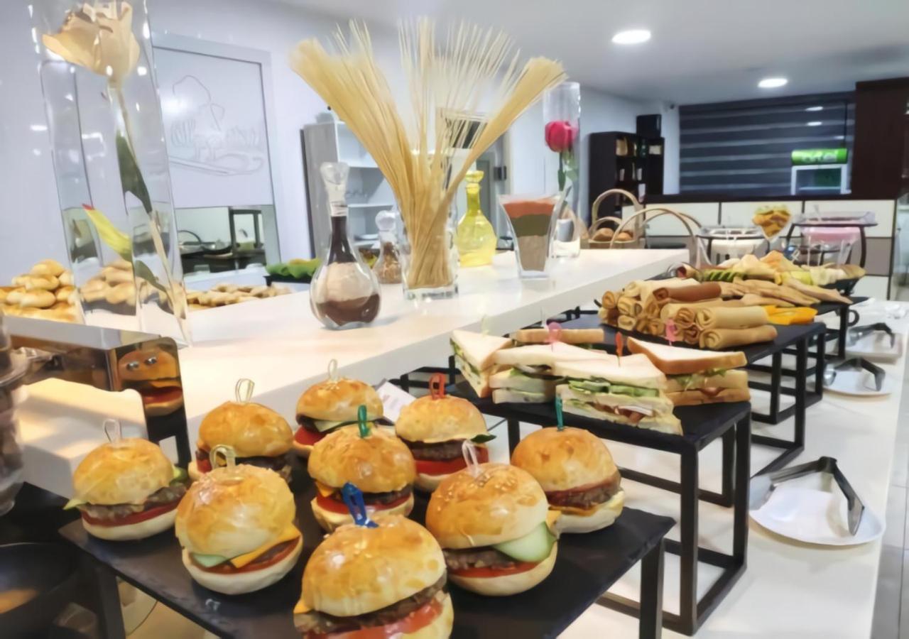 Hilal Hotel Tashkent Esterno foto