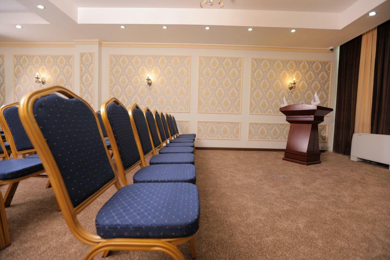 Hilal Hotel Tashkent Esterno foto